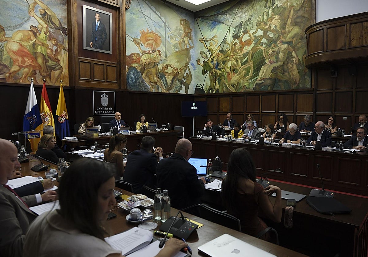 Así fue el pleno del Cabildo de Gran Canaria