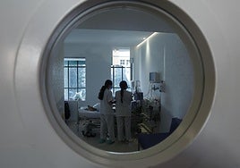 Fuga de enfermeras canarias recién tituladas: «Más de la mitad salen al extranjero o a otras autonomías»