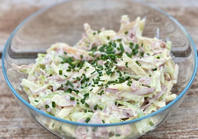 Ensalada de puerros, manzanas y jamón