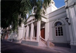 Imagen de archivo de la fachada del Rectorado de la ULPGC.