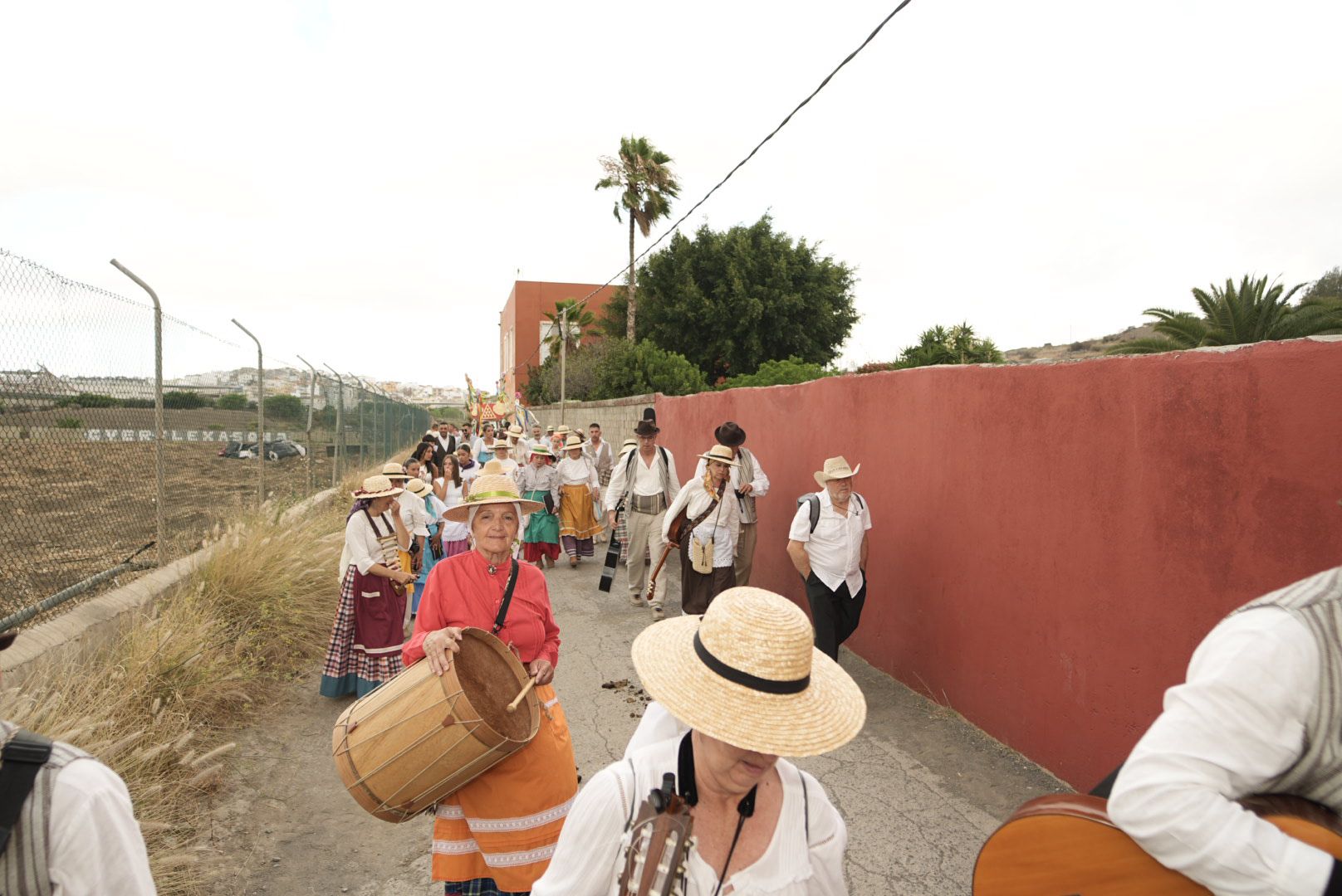 Carretes y romeros por el Camino Viejo de San Lorenzo