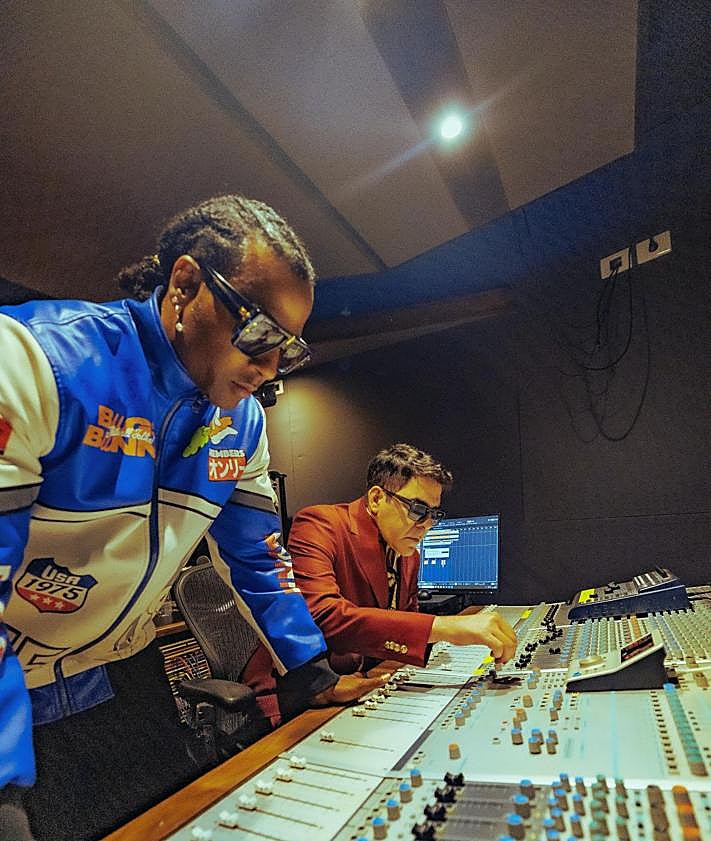 Imagen secundaria 2 - El sabor de Orishas prende Maspalomas en un concierto para el recuerdo