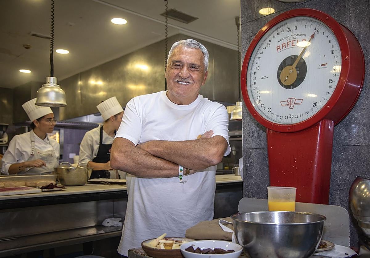 El maestro Paco Torreblanca