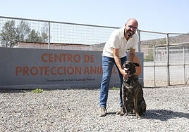 Imagen de Samuel Rodríguez Medina en el Centro de Protección Animal de Santa Lucía de Tirajana
