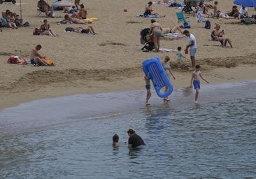 Sanidad emite «un aviso importante» por el calor en las islas: se ha atendido hasta a un bebé de ocho meses