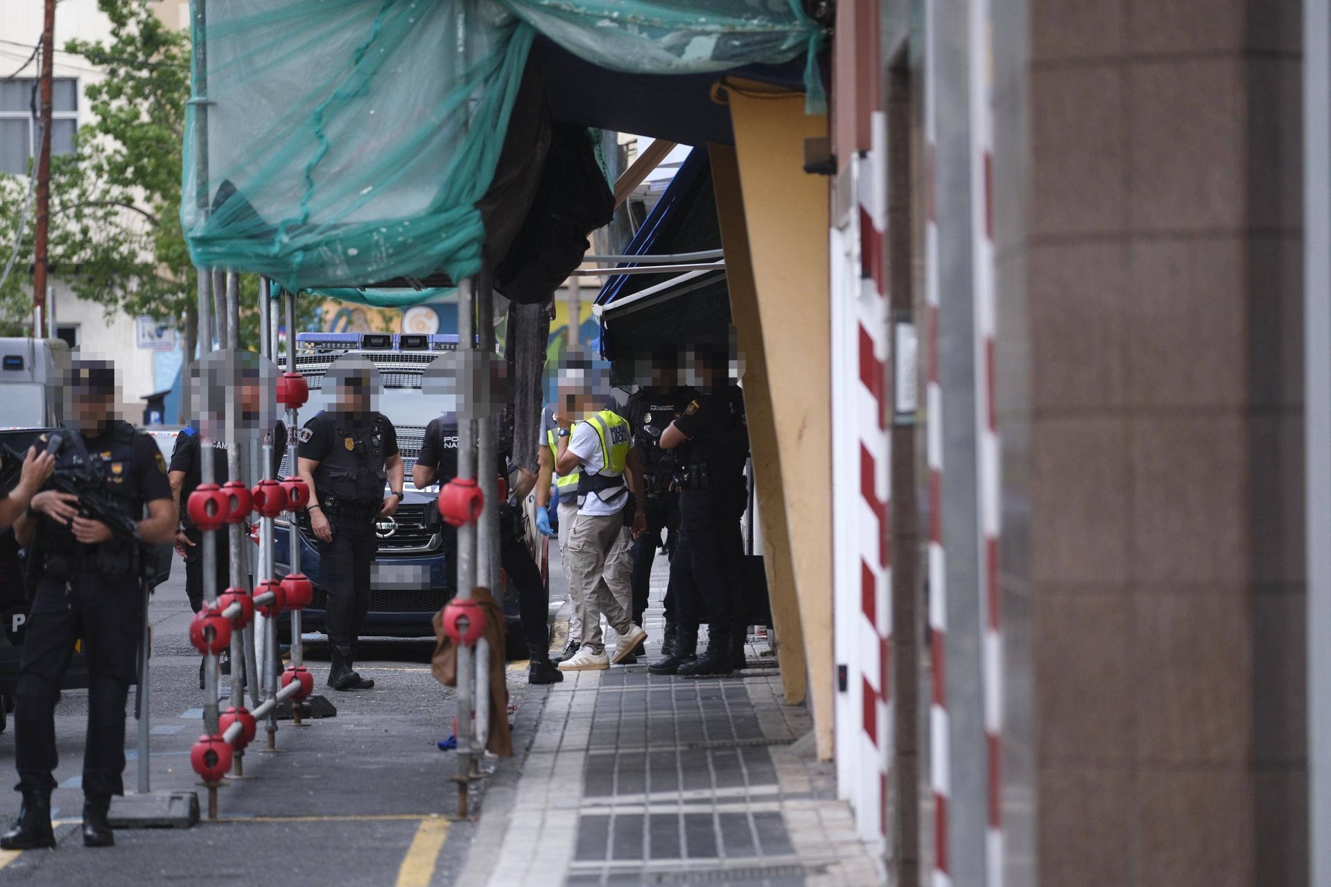 Así fue el registro antidrogas en la calle Molino de Viento
