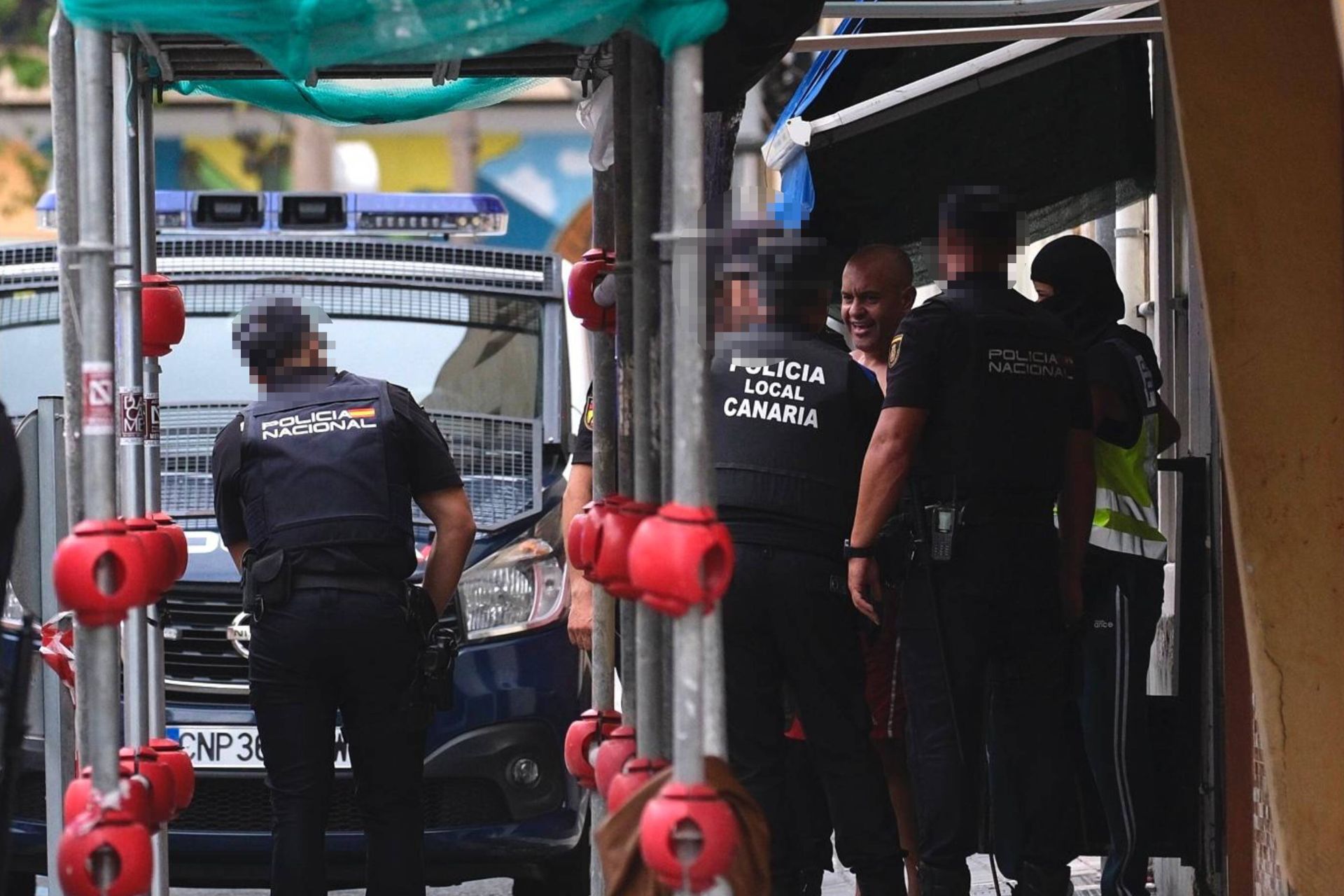 Así fue el registro antidrogas en la calle Molino de Viento