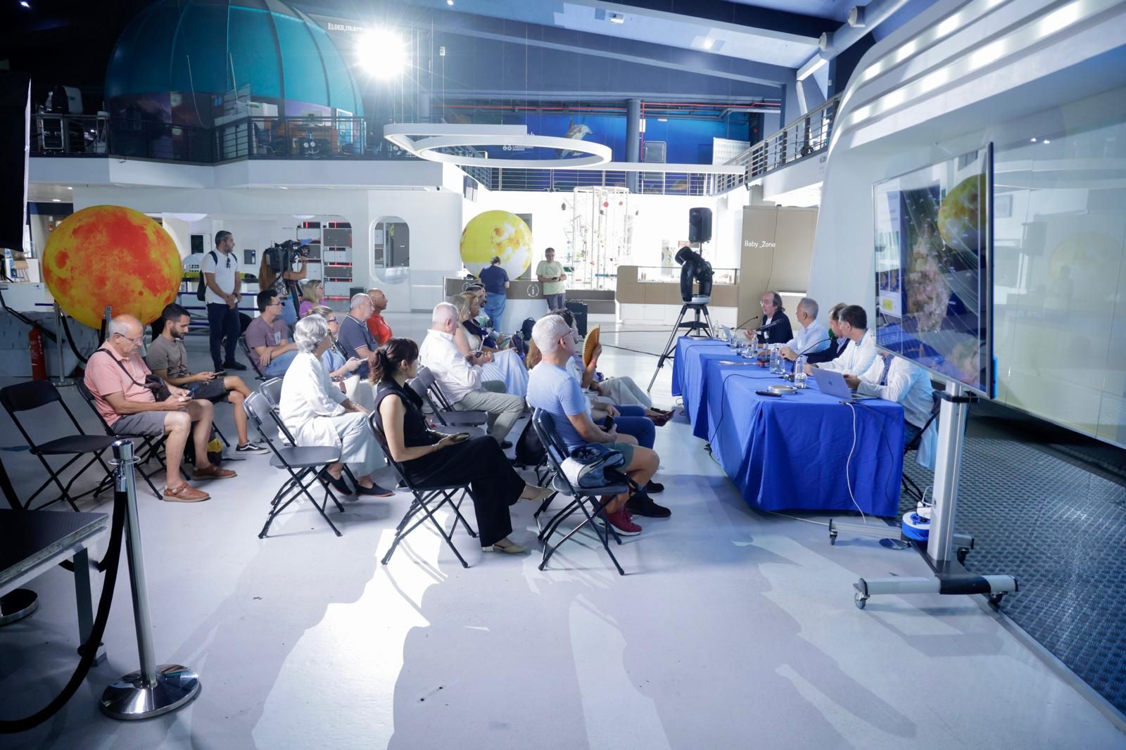 Así fue la presentación del trío ibérico de eclipses