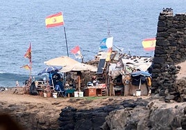 Imagen de un búnker ocupado en El Confital.