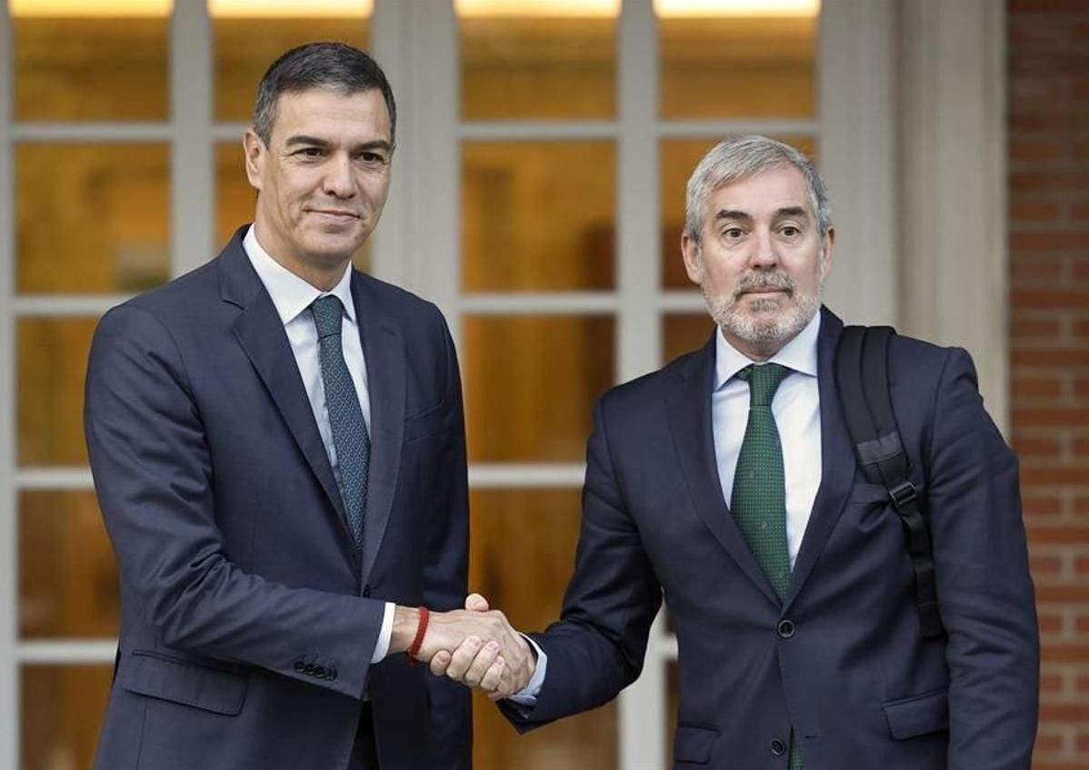 Pedro Sánchez y Fernando Clavijo durante un encuentro el pasado mes de octubre en La Moncloa.