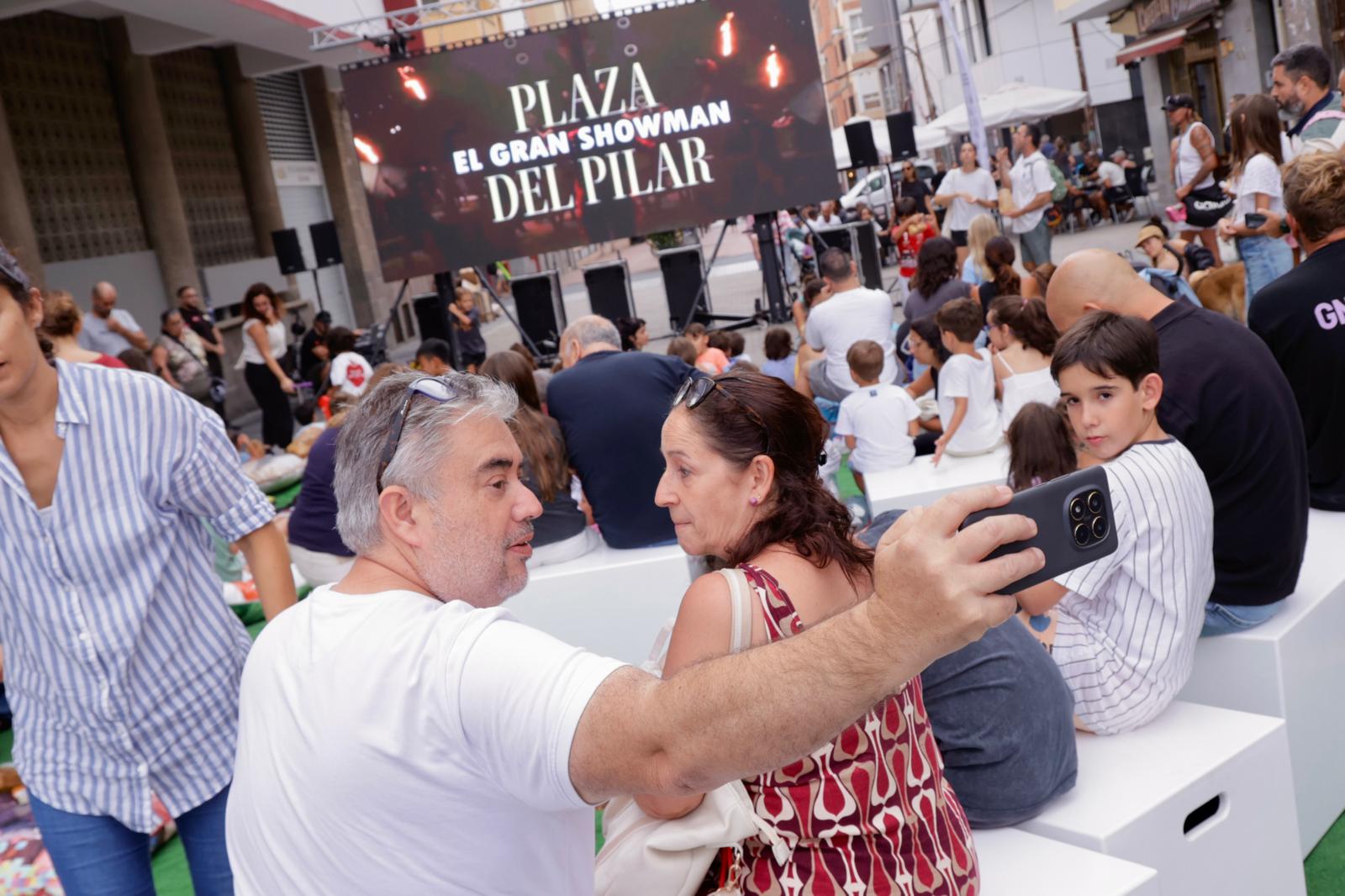 El &#039;Cine de Verano&#039; llena la Plaza del Pilar en Guanarteme