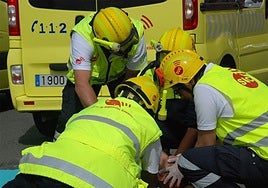 Imagen del personal del SUC durante una reanimación.