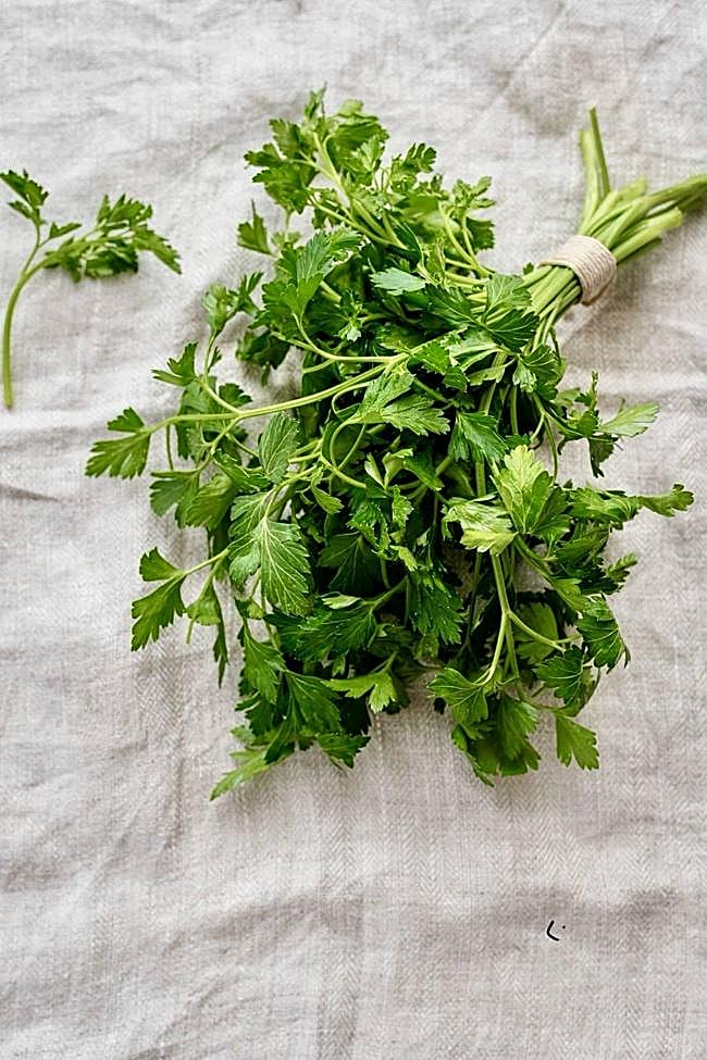 El perejil no se solo decoración
