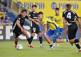 Ala García fue el mejor de la UD. Hizo un gol y rozó otros tres.