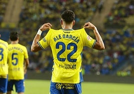 Ale García, en la celebración de su gol al Andorra.