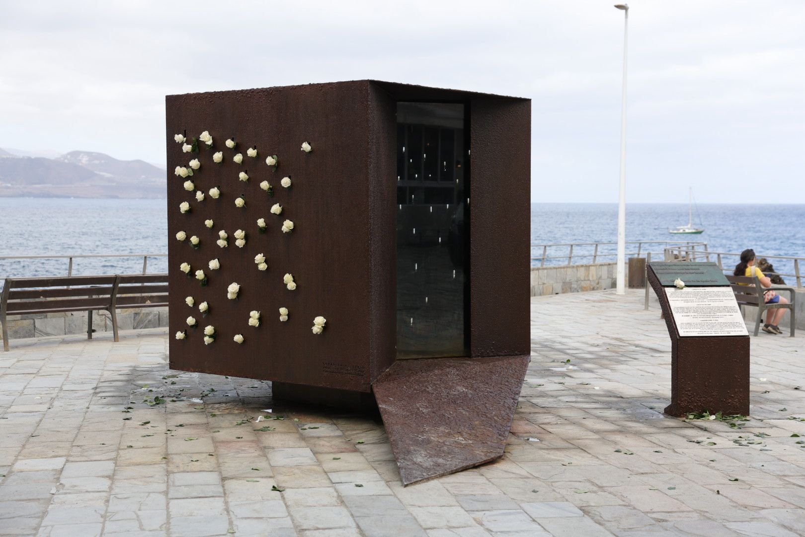 17 años de lágrimas por las víctimas del JK5022