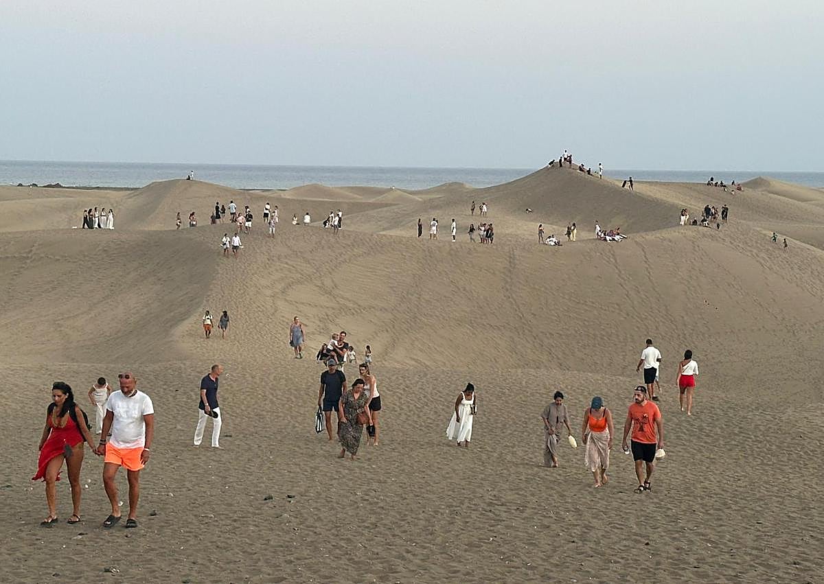 Imagen secundaria 1 - Dunas de Maspalomas: la maravilla que casi nadie respeta y nadie vigila