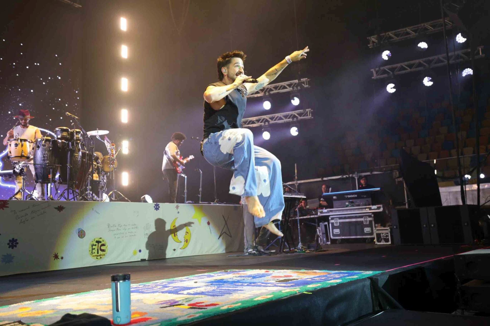 Camilo conquista a &#039;La Tribu&#039; en el Gran Canaria Arena