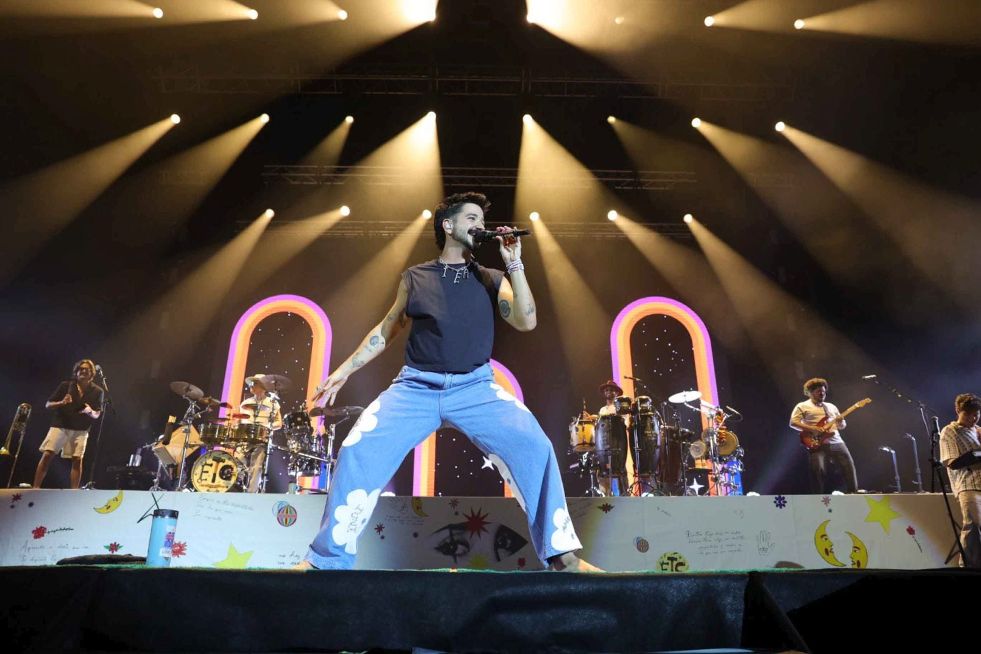 Camilo conquista a &#039;La Tribu&#039; en el Gran Canaria Arena