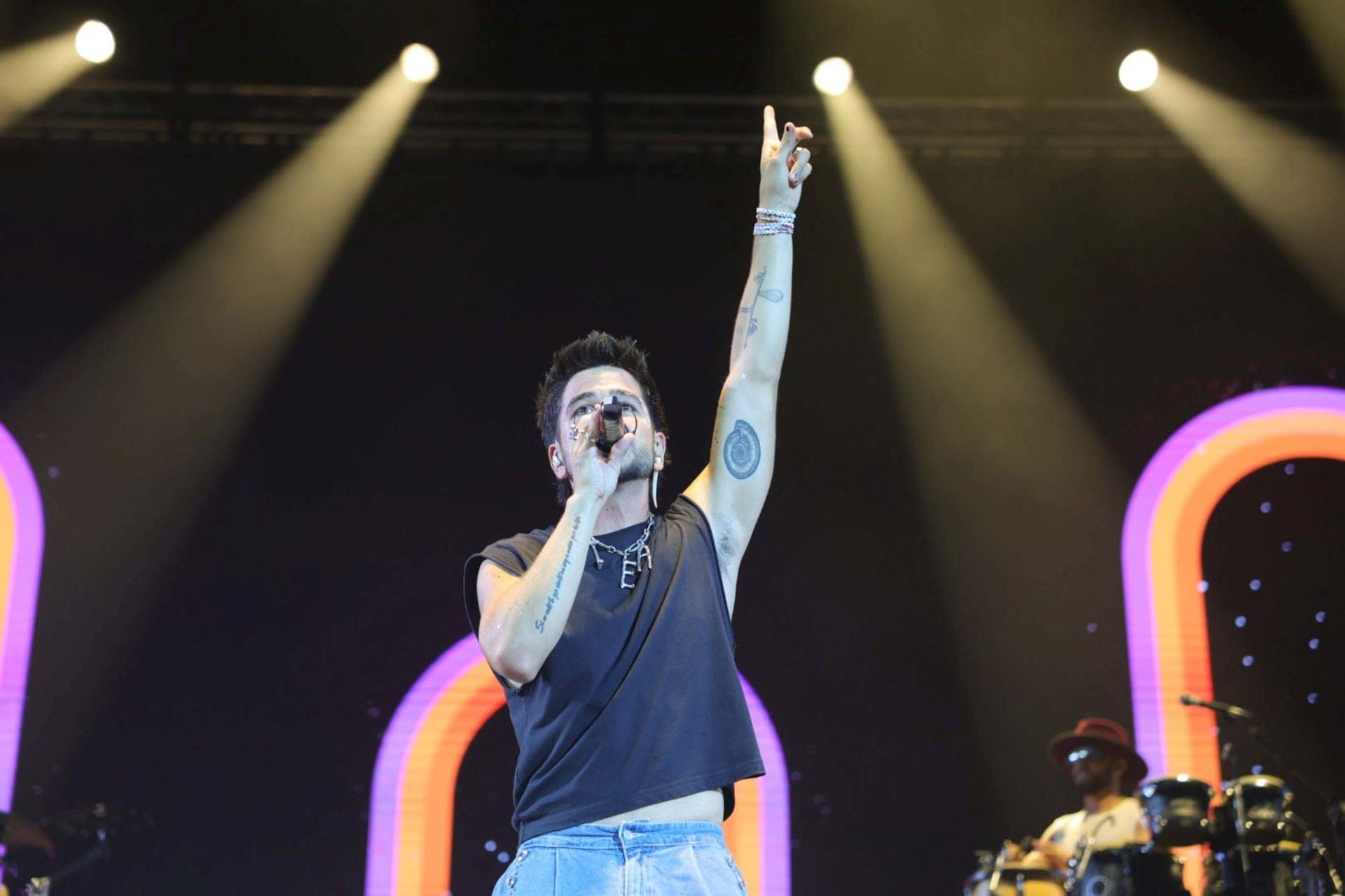 Camilo conquista a &#039;La Tribu&#039; en el Gran Canaria Arena