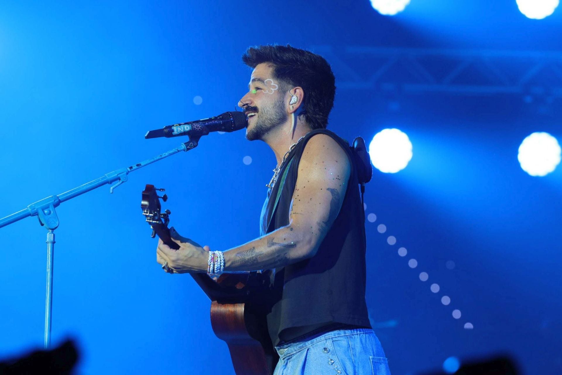 Camilo conquista a &#039;La Tribu&#039; en el Gran Canaria Arena