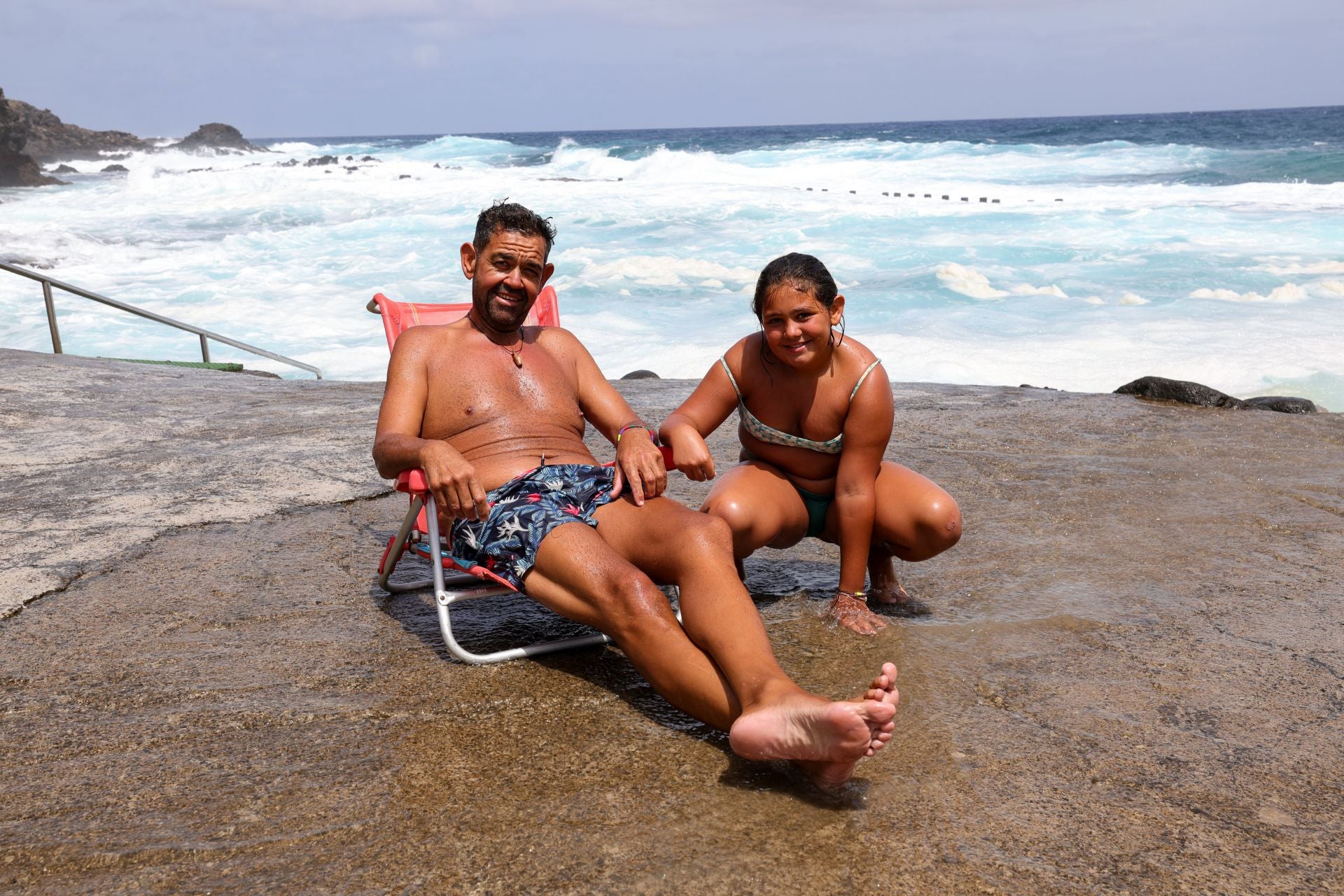 Imagen secundaria 1 - Aciertos y vacíos en las labores de socorrismo en el litoral del norte