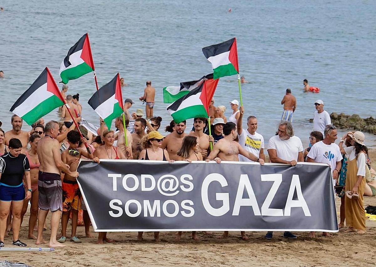 Imagen secundaria 1 - Imágenes de la concentración.