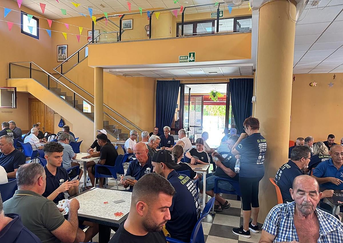 Imagen secundaria 1 - El torneo benéfico de zanga para Sonia Tejera recauda 2.375 euros