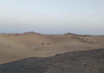 Refuerzan la vigilancia en las dunas de Maspalomas ante los visitantes que incumplen la prohibición