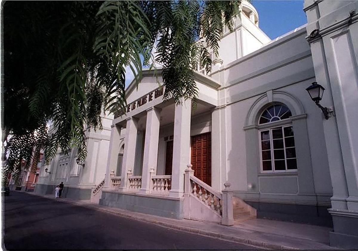 La Universidad de Las Palmas de Gran Canaria acoge el encuentro de epidemiólogos.