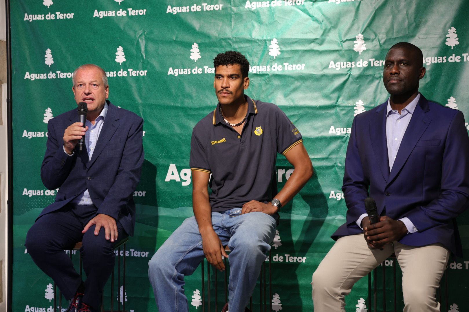 Labeirye ya piensa en amarillo