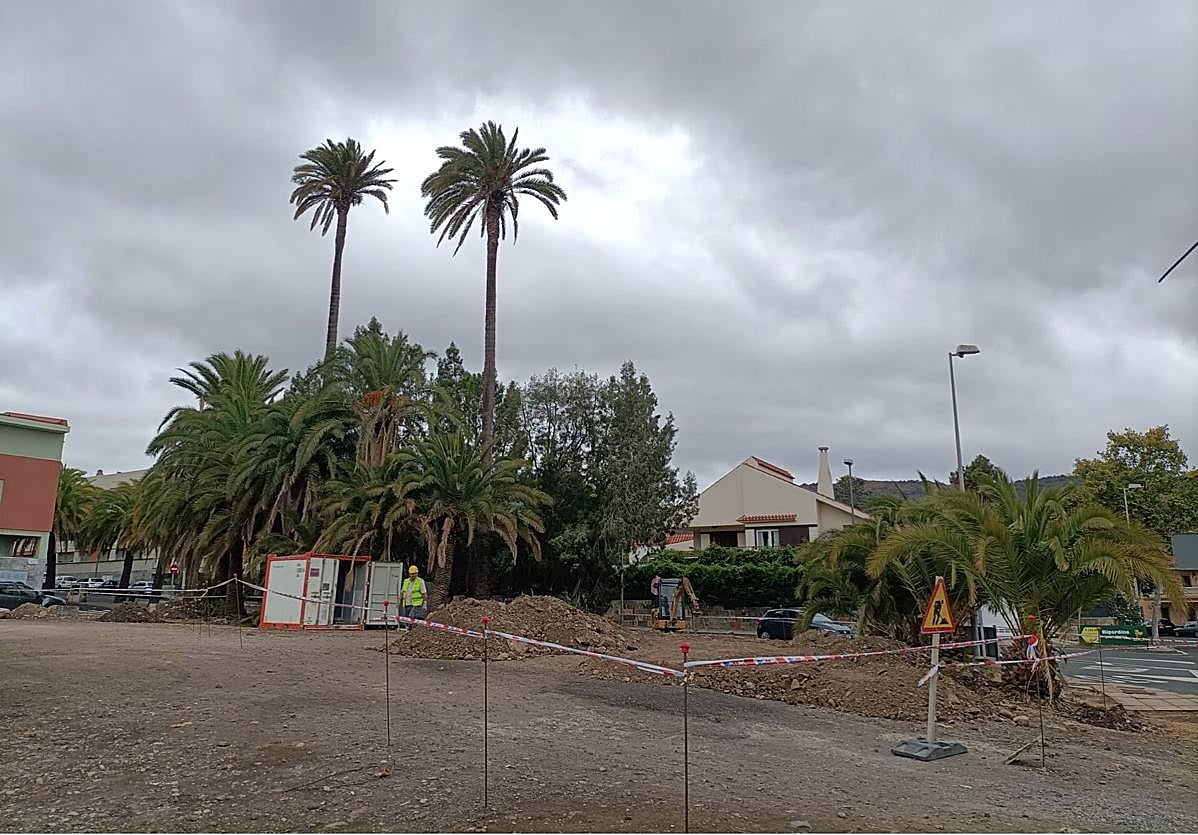 Vista de los trabajos de construcción de la rotonda de El Palmeral de Santa Brígida.