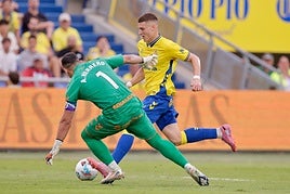 Lukovic frente a Herrero.