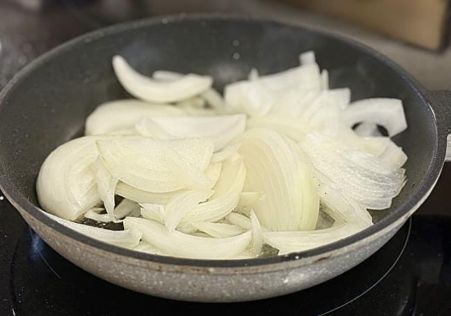 Sofreímos la cebolla