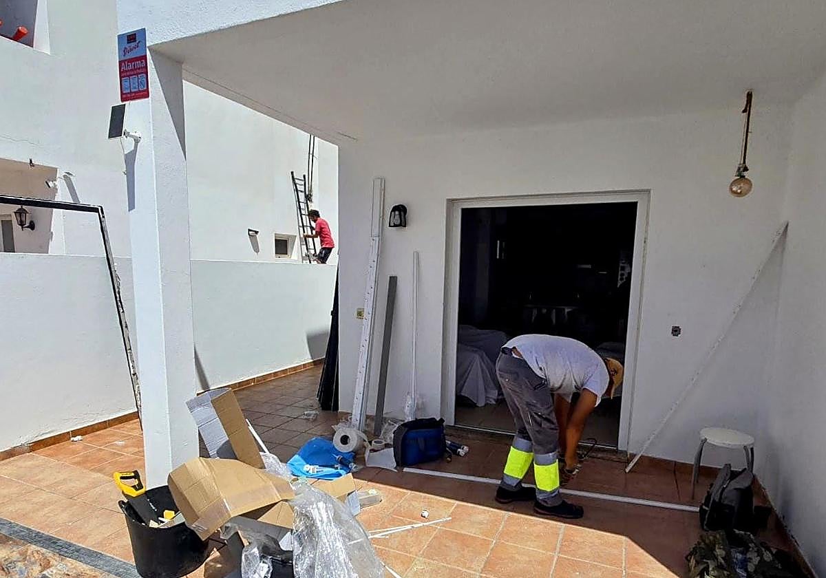 Obras para insonorizar una vivienda de Playa Honda.