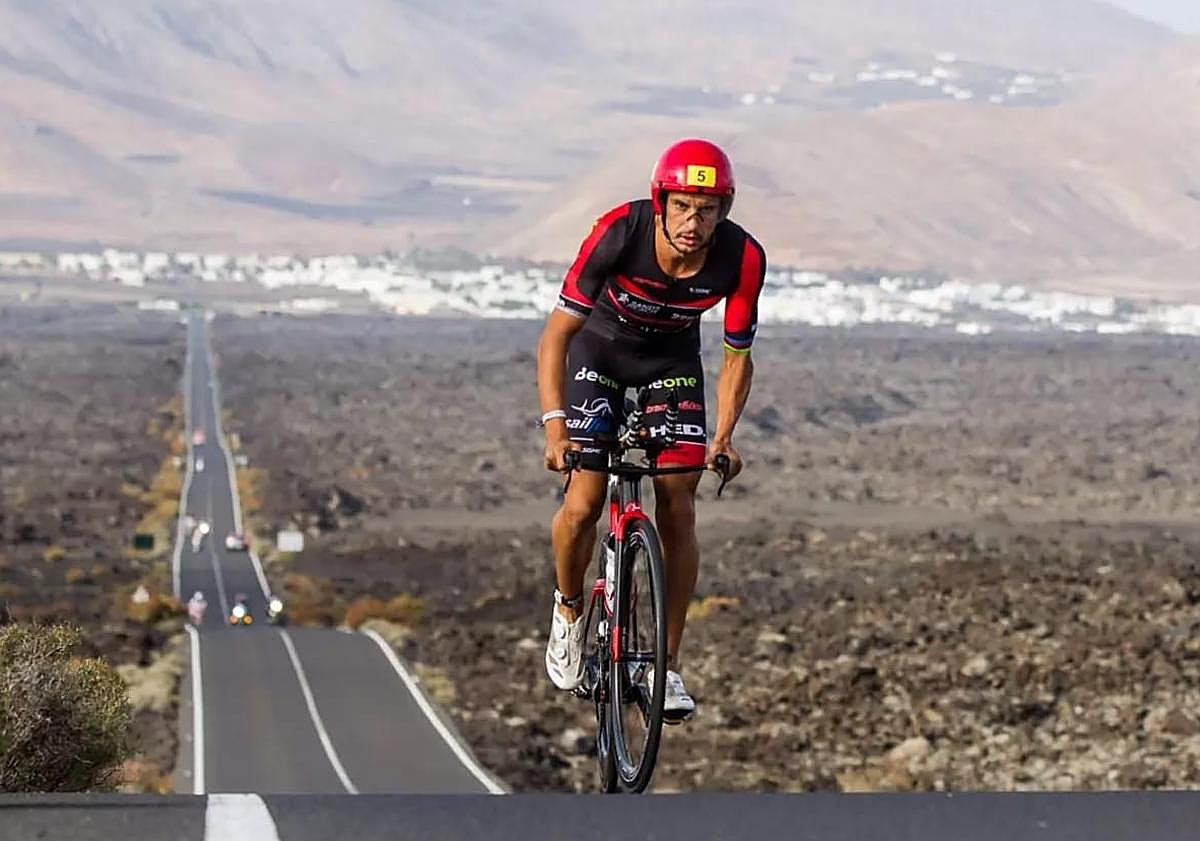 Imagen principal - Iván Raña: «El potencial de Mogán como destino para los triatletas es incalculable»