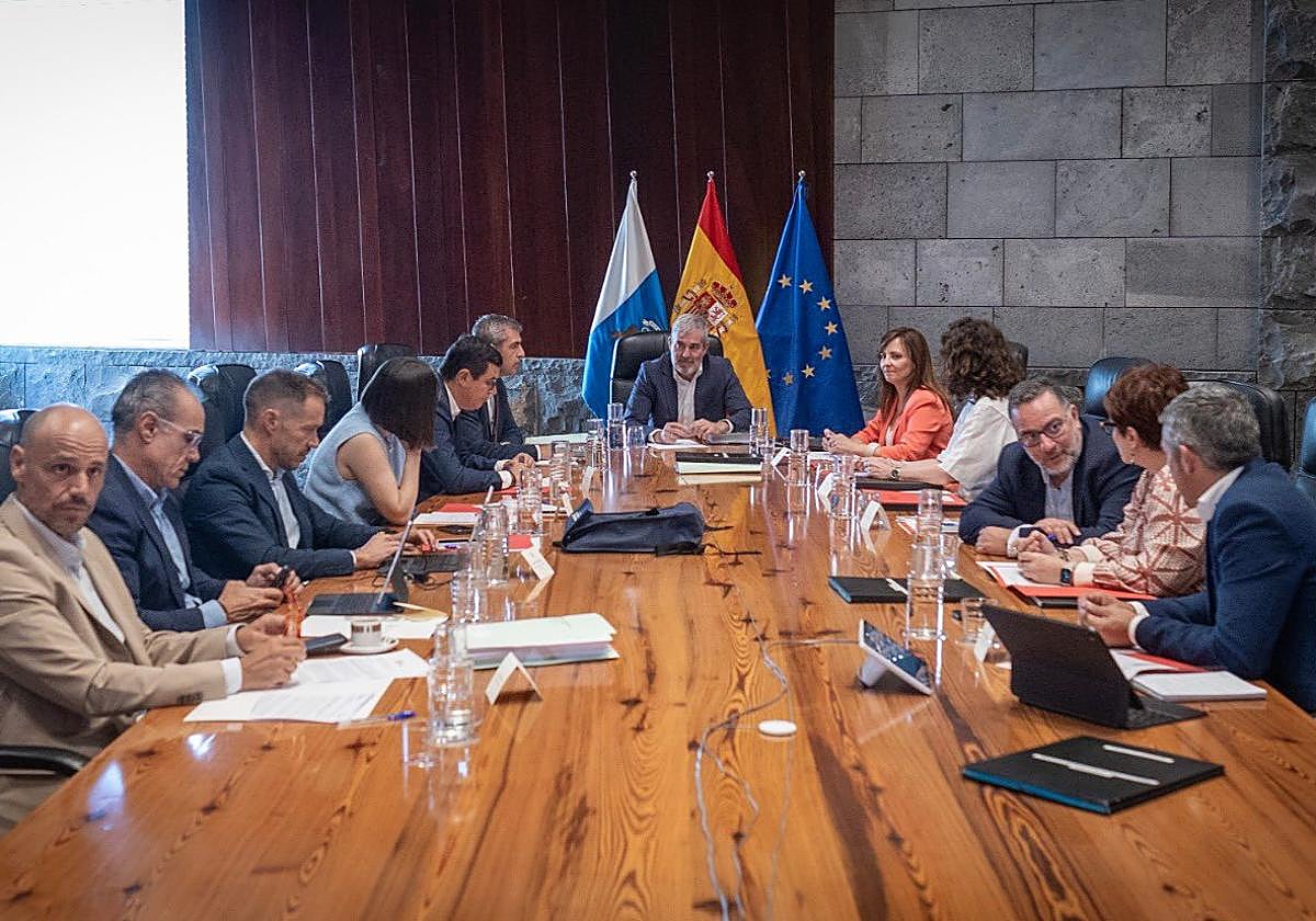Imagen del Consejo de Gobierno en Santa Cruz de Tenerife.