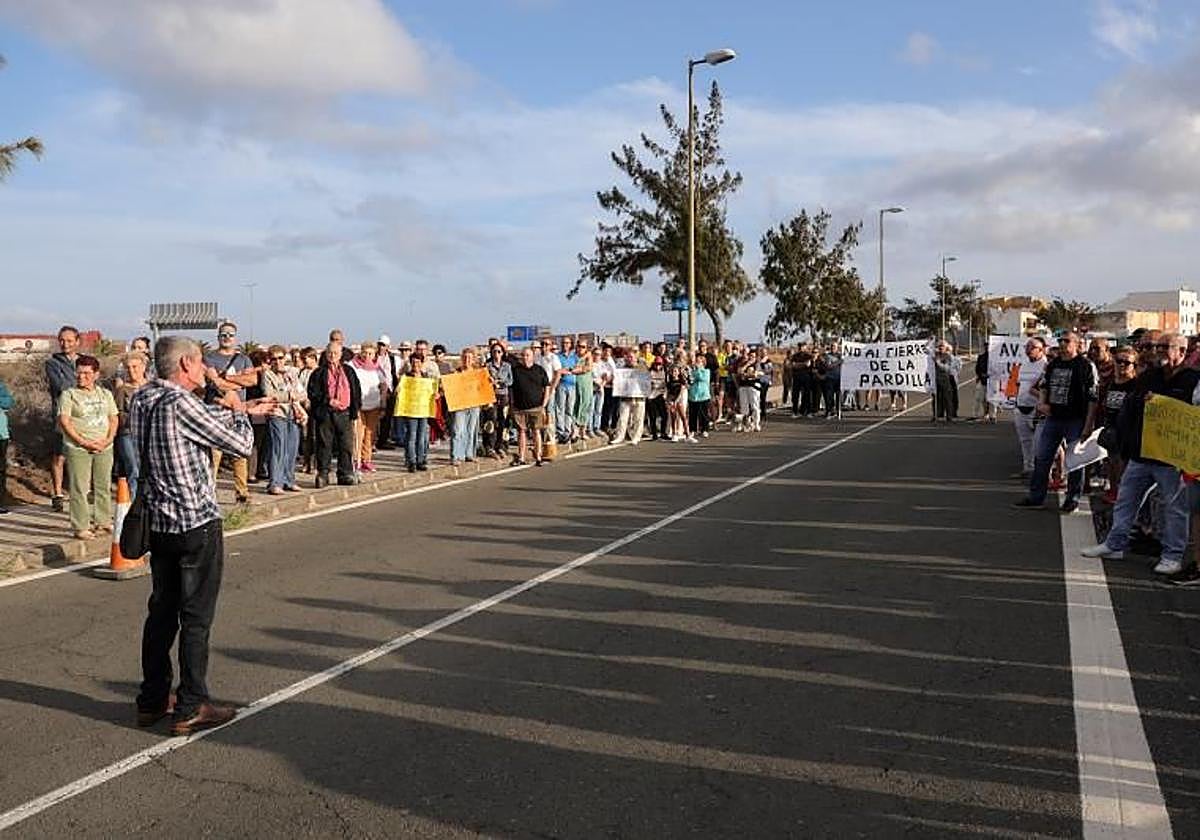 Protesta de los vecinos de La Pardilla el pasado mes de junio.