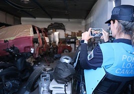 Imagen de la Policia Local durante su intervención en Los Tarahales.