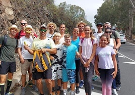 La familia Quevedo se reunió casi al completo para emprender la caminata