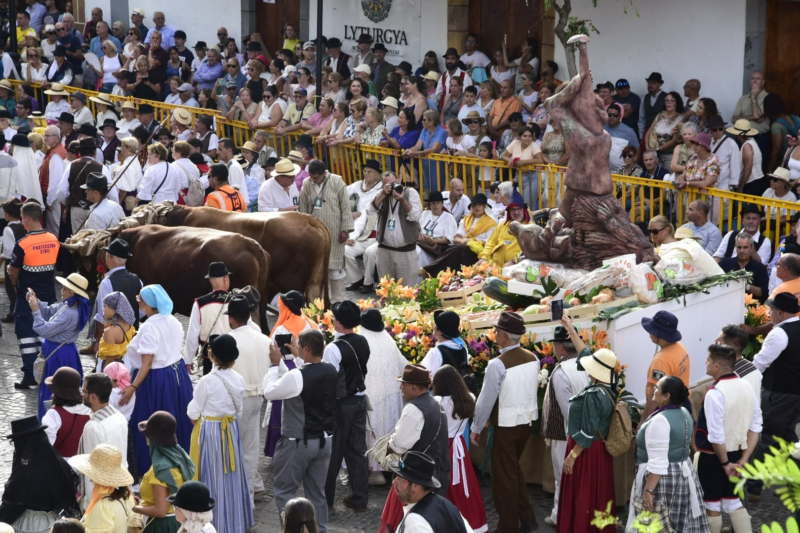 La romería de la Virgen del Pino, en imágenes
