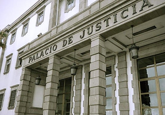 Fachada del Tribunal Superior de Justicia de Canarias.