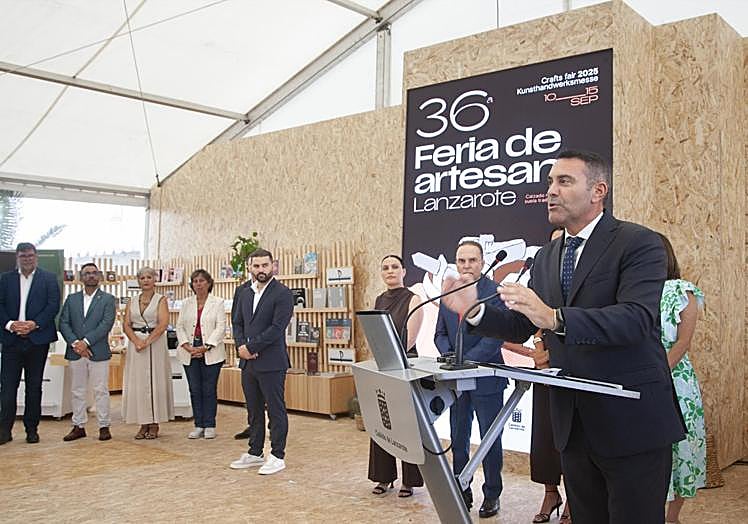 Momento del discurso de Oswaldo Betancort.