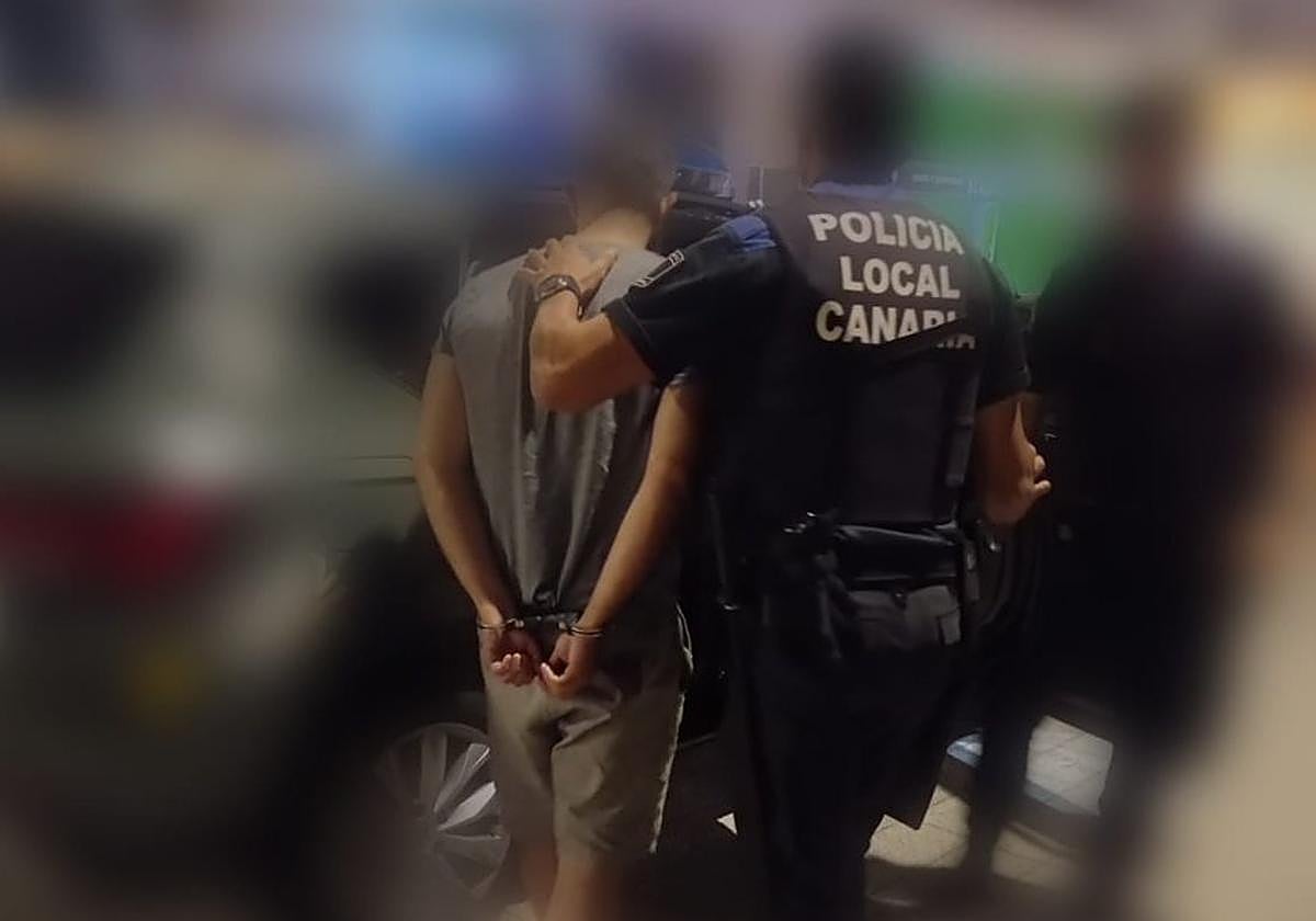 Momentos donde la UE-GOIA procedía a la detención del hombre.