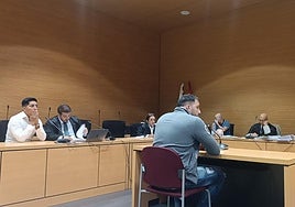 Imagen de Suso Olivares, exconcursante de 'La isla de las tentaciones' prestando declaración.