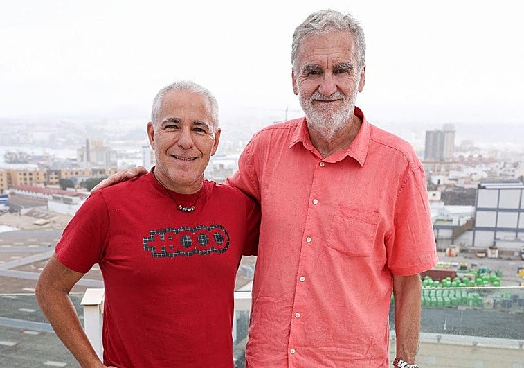 Javi Cruz, a la izquierda junto a Jerónimo López.