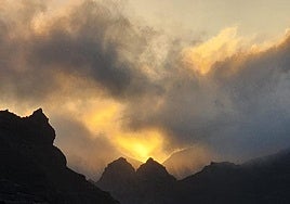 Los últimos coletazos de lluvias riegan Canarias y la Aemet ya avisa de la llegada de los 30 grados