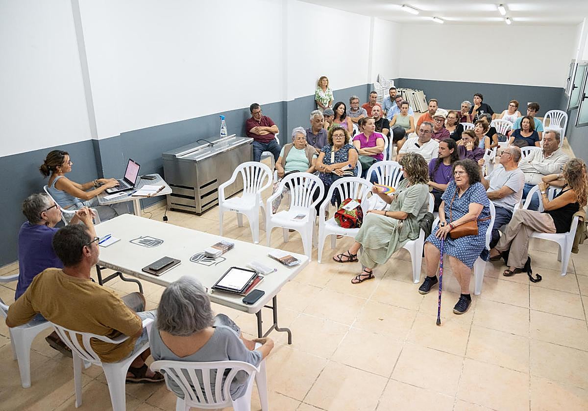 Encuentro para debatir sobre el futuro de Puerto de Cabras.