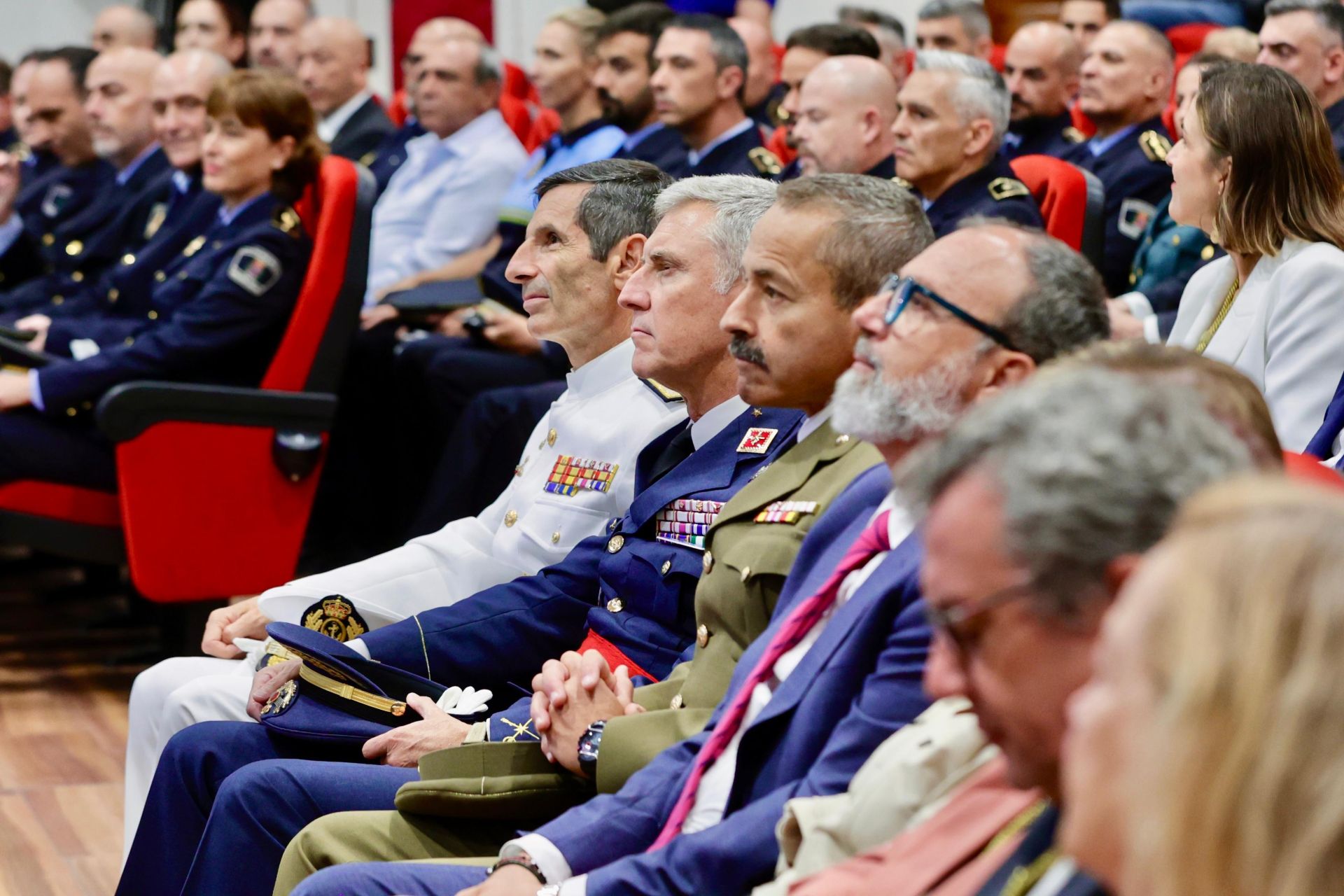 Las Palmas reconoce la labor de 28 policías locales en el día de su patrón