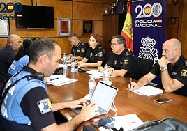El jefe superior de Policía en Canarias promovió y presidió los encuentros.